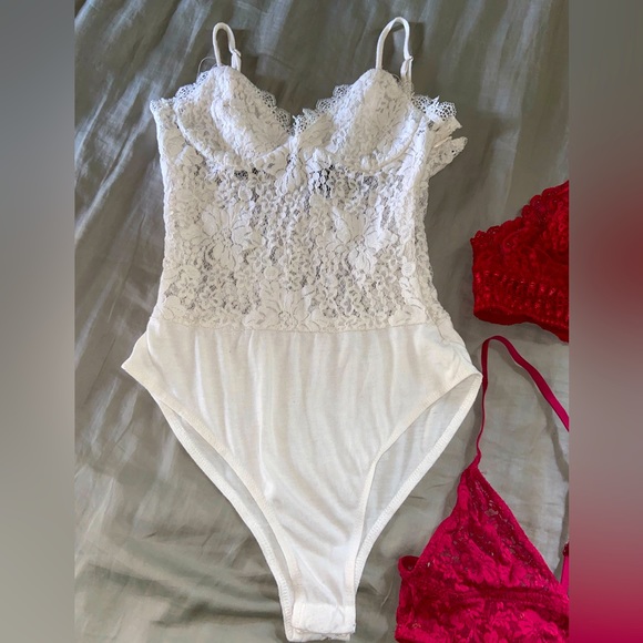 BRALETTE | LINGERIE BUNDLE - Picture 2 of 8